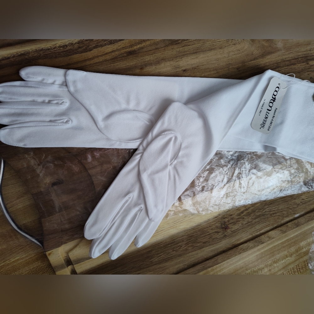 Vintage Cotton Lovers 17" Gloves New Old Stock Diamond White Size A Small